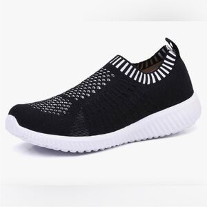 NWT TIOSEBON Black/White Women's athletic slipons 7.5 walking-shoes mesh-casual